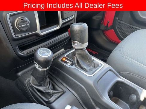 Used 2019 Jeep Wrangler Sport AWD/4WD image 32