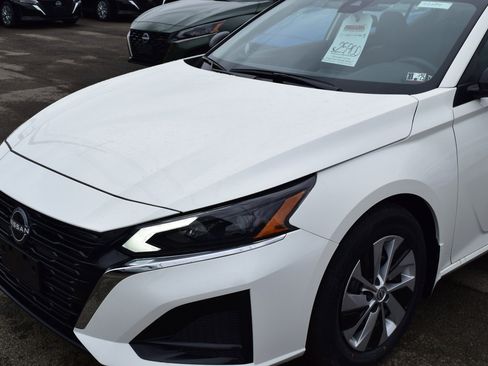 New 2025 Nissan Altima 2.5 S image 2