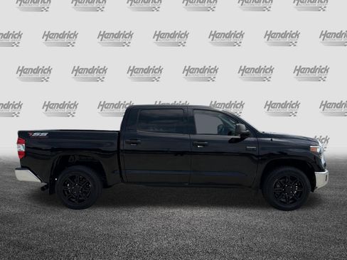Used 2019 Toyota Tundra SR5 w/ SR5 Upgrade Package AWD/4WD image 11