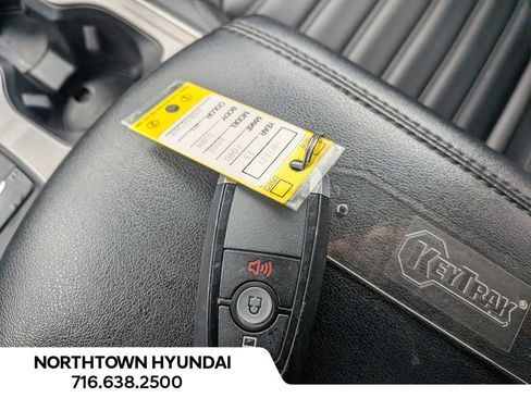 Used 2023 Ford Edge SEL image 19