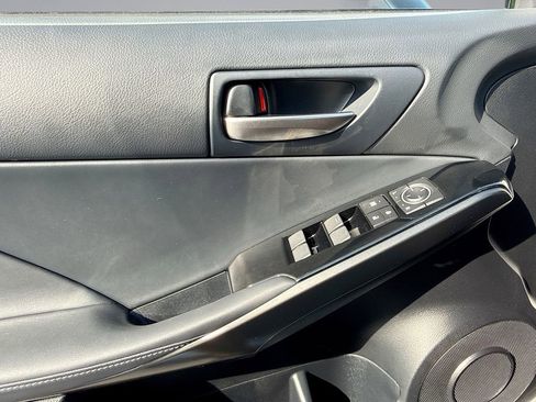 Used 2025 Lexus IS 350 F Sport RWD image 29