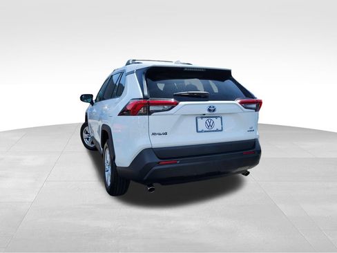 Used 2020 Toyota RAV4 LE w/ All Weather Liner Package AWD/4WD image 4