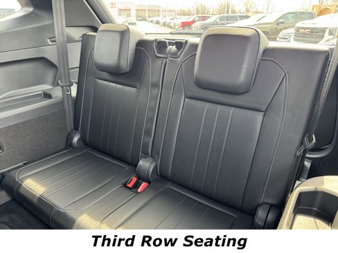 Used 2022 Volkswagen Tiguan SE R-Line image 10