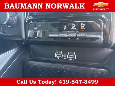 Used 2025 RAM 1500 Big Horn AWD/4WD image 26