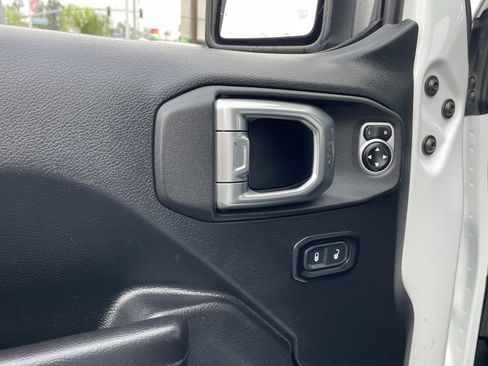 Used 2020 Jeep Gladiator Sport w/ Quick Order Package 24S image 14