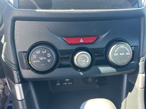 Used 2023 Subaru Forester Premium image 6