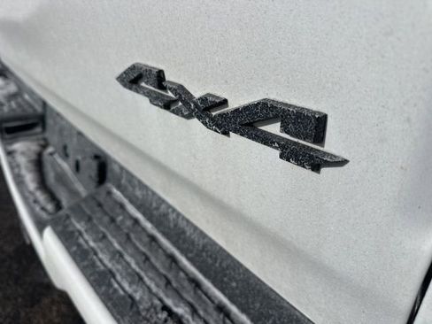 Used 2022 RAM 1500 Laramie image 12