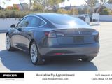 Used 2019 Tesla Model 3 Standard Range Plus image 2