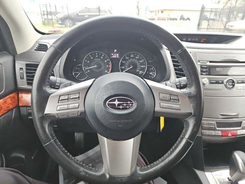 Used 2011 Subaru Outback 3.6R Limited w/ PWR Moonroof Pkg image 15