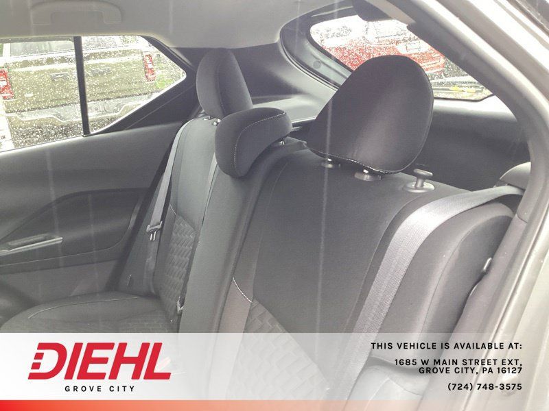 Used 2021 Nissan Kicks S FWD image 13