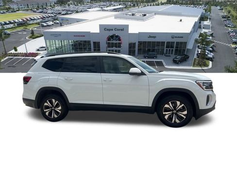 Used 2024 Volkswagen Atlas SE FWD image 13