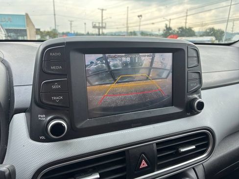 Used 2019 Hyundai Kona SE AWD/4WD image 7