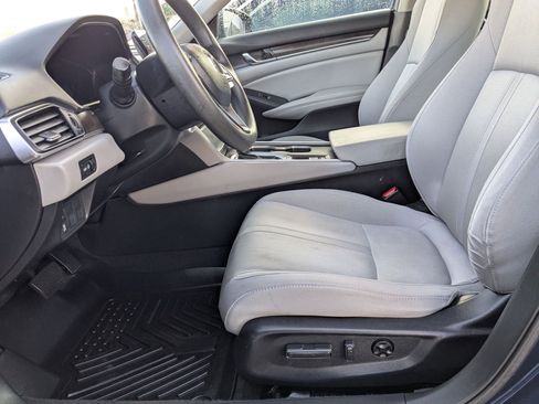 Used 2019 Honda Accord EX image 16