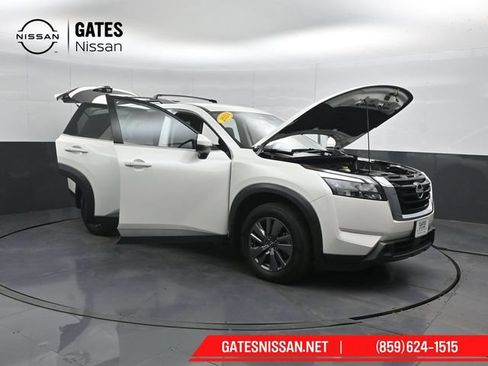 Used 2024 Nissan Pathfinder SV AWD/4WD image 53