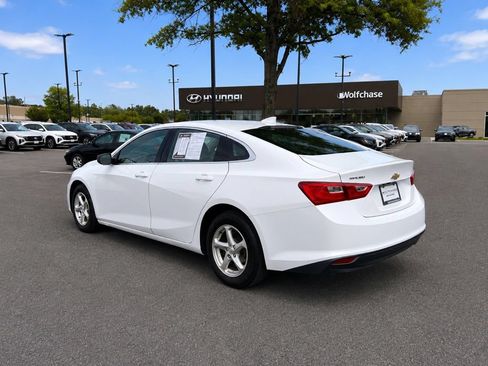 Used 2018 Chevrolet Malibu LS FWD image 7