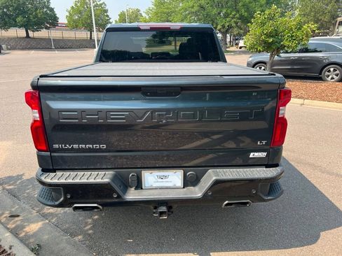 Used 2019 Chevrolet Silverado 1500 LT Trail Boss w/ Convenience Package AWD/4WD image 4