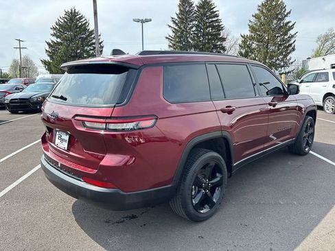 Used 2024 Jeep Grand Cherokee L Altitude AWD/4WD image 32