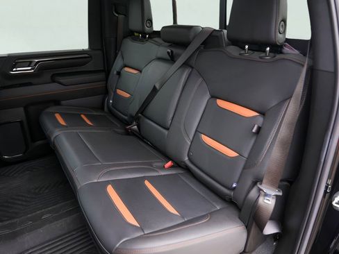 Used 2024 GMC Sierra 2500 AT4 w/ AT4 Premium Plus Package image 26