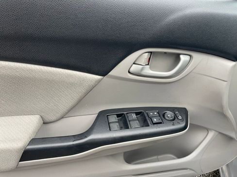 Used 2013 Honda Civic LX image 10