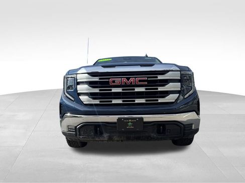 Used 2023 GMC Sierra 1500 SLE image 4
