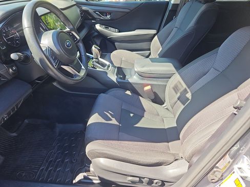 Used 2024 Subaru Outback Premium AWD/4WD image 26