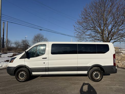 Used 2016 Ford Transit 350 XL image 2