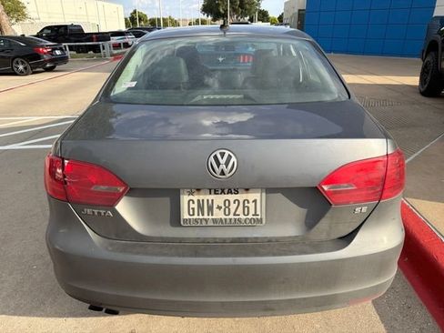 Used 2014 Volkswagen Jetta SE FWD image 6