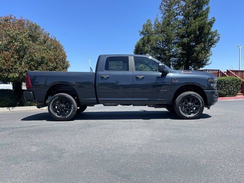 New 2026 RAM 2500 Big Horn AWD/4WD image 3