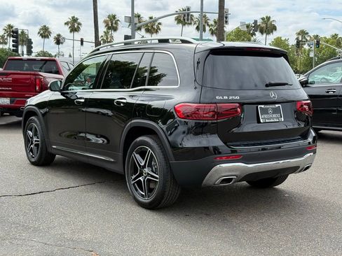 New 2026 Mercedes-Benz GLB 250 image 8
