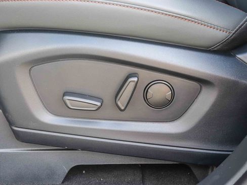 Used 2026 Ford Explorer Active w/ Active Comfort Package RWD image 22
