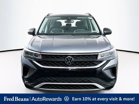 Used 2023 Volkswagen Taos S w/ Driver Assistance Package AWD/4WD image 2