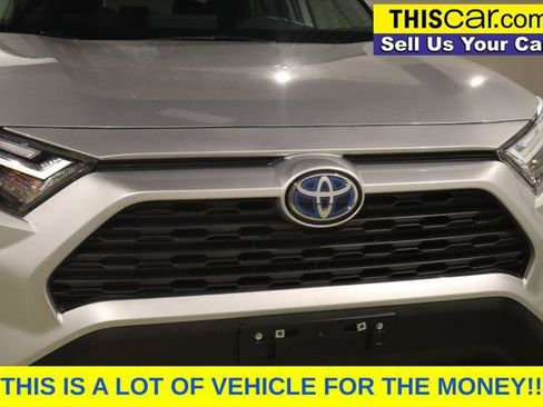 Used 2022 Toyota RAV4 XLE w/ Convenience Package AWD/4WD image 12