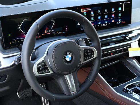 New 2026 BMW X6 xDrive40i w/ Executive Package image 12
