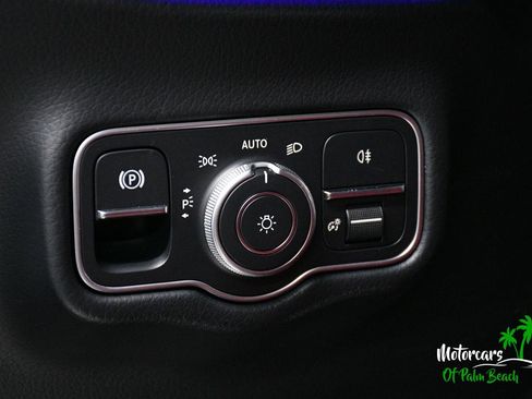 Used 2025 Mercedes-Benz G 63 AMG 4MATIC image 37