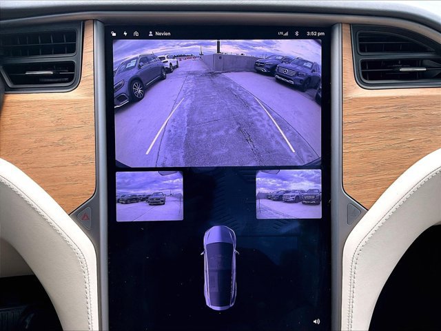 Used 2020 Tesla Model X Long Range AWD/4WD image 23