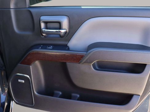 Used 2018 GMC Sierra 1500 SLT w/ SLT Premium Package image 32