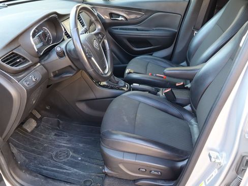 Used 2020 Buick Encore Preferred FWD image 14