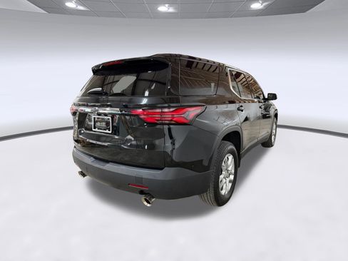 Used 2023 Chevrolet Traverse LS w/ Safety Package AWD/4WD image 7