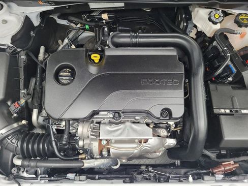 Used 2025 Chevrolet Malibu LT FWD image 30