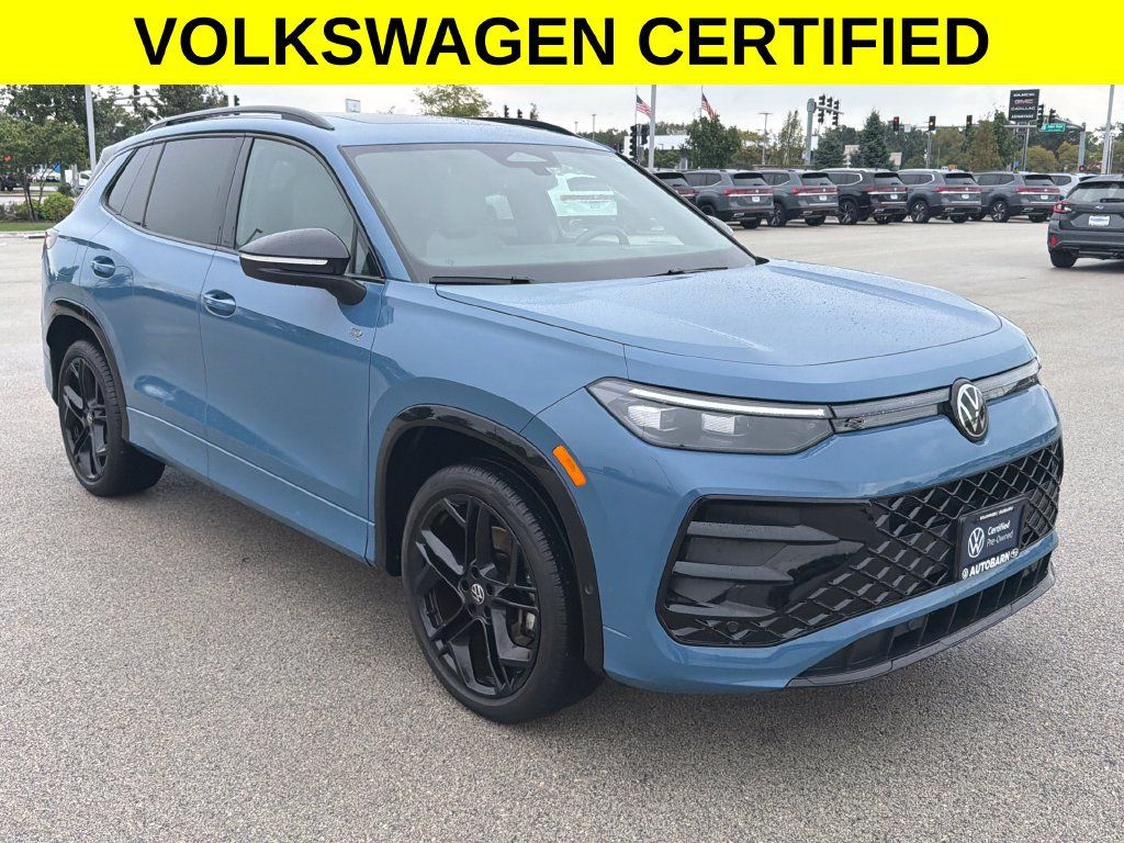 Certified 2026 Volkswagen Tiguan SE R-Line AWD/4WD 360° Tour
