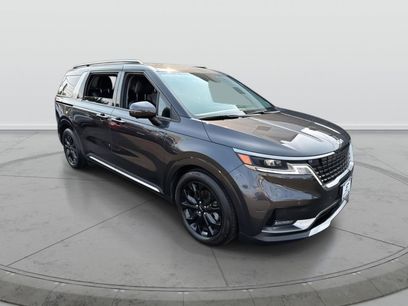 Used 2024 Kia Carnival SX