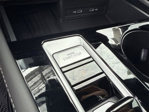 New 2026 Volkswagen Atlas Cross Sport SEL R-Line image 19