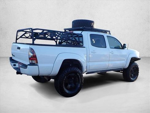 Used 2013 Toyota Tacoma 4x4 Double Cab w/ TRD Sport Pkg image 4