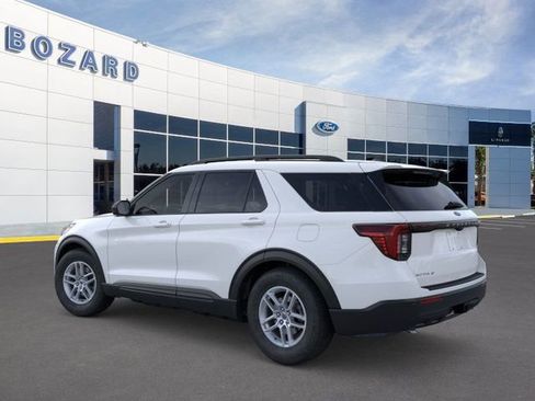 New 2026 Ford Explorer Active image 4