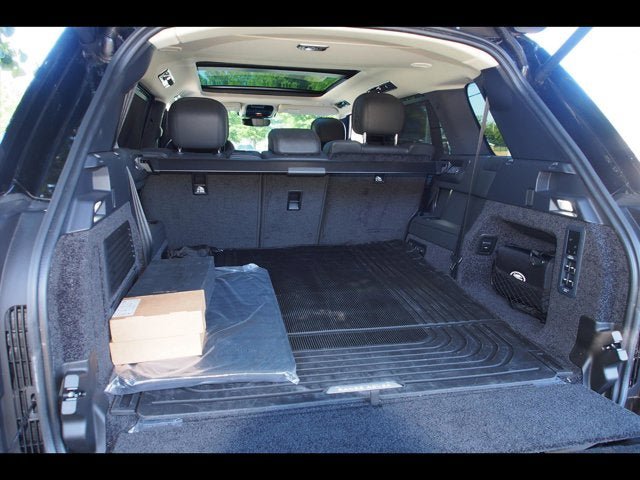Used 2025 Land Rover Range Rover Long Wheelbase SE AWD/4WD image 19