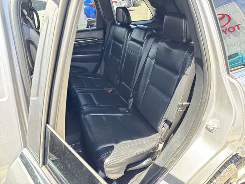 Used 2016 Jeep Grand Cherokee Overland AWD/4WD image 12