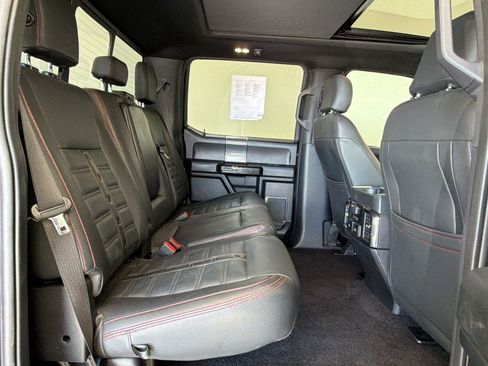 Used 2019 Ford F150 Lariat w/ Equipment Group 502A Luxury AWD/4WD image 31