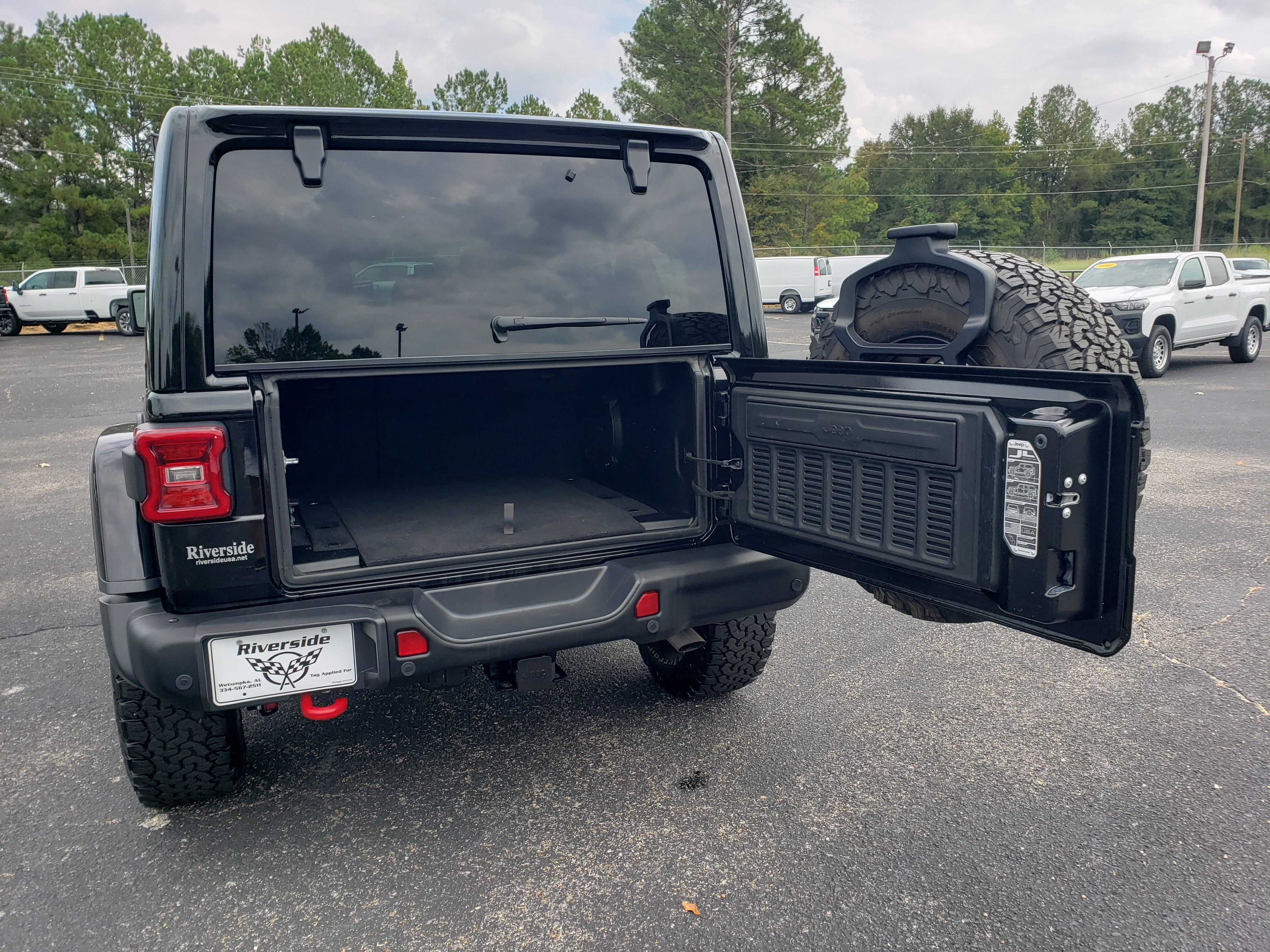 Used 2020 Jeep Wrangler Unlimited Rubicon AWD/4WD image 9