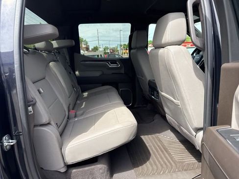 Used 2022 Chevrolet Silverado 1500 LTZ AWD/4WD image 10