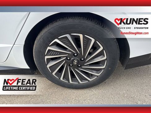 Used 2025 Hyundai Sonata SEL image 17